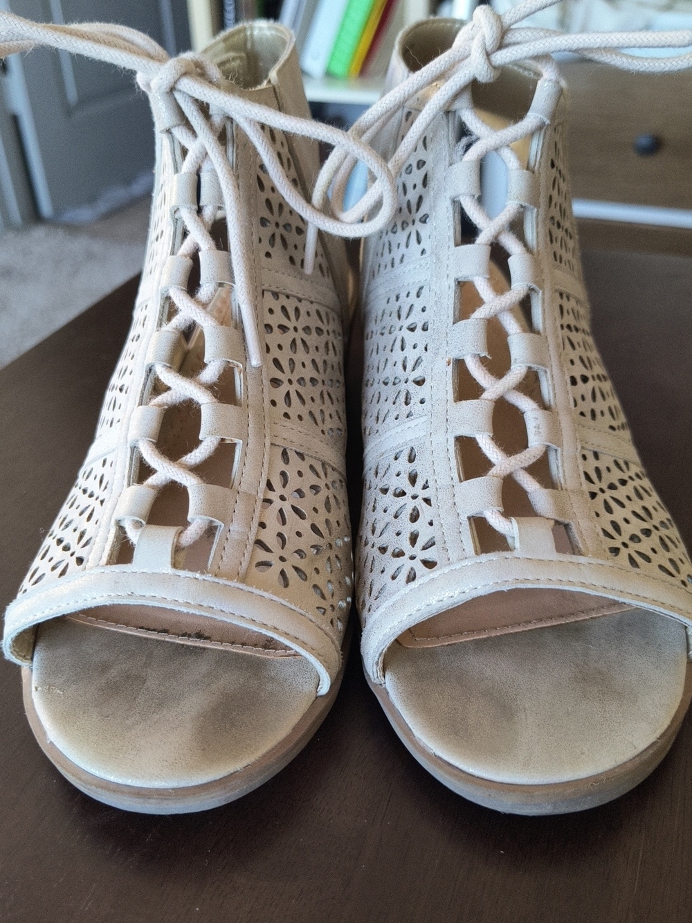Girls Shimmery Cream Lace-Up Cutout Sandals